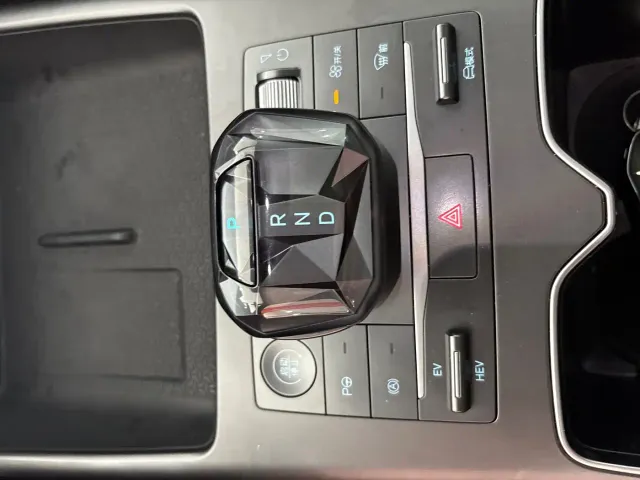 BYD Song Pro — Фото автомобиля 14