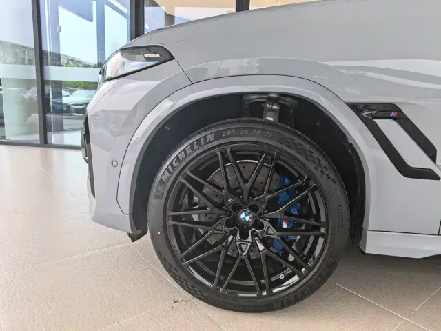 BMW X6 M — Фото автомобиля 3