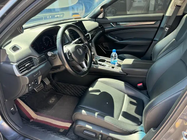 Honda Accord — Фото автомобиля 6