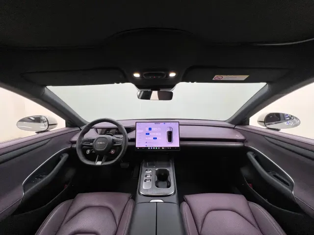 Xiaomi SU7 — Фото автомобиля 20