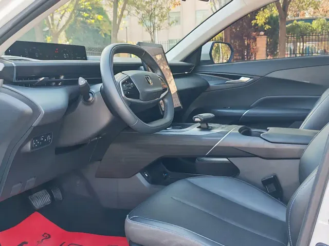 Changan Lamore — Фото автомобиля 4