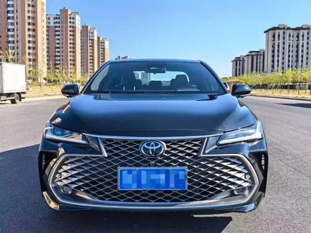 Toyota Avalon — Фото автомобиля 2