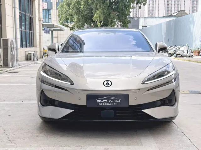 Denza Z9GT — Фото автомобиля 20