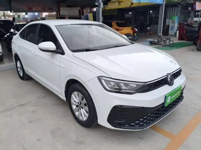 Volkswagen Lavida — Фото автомобиля 3