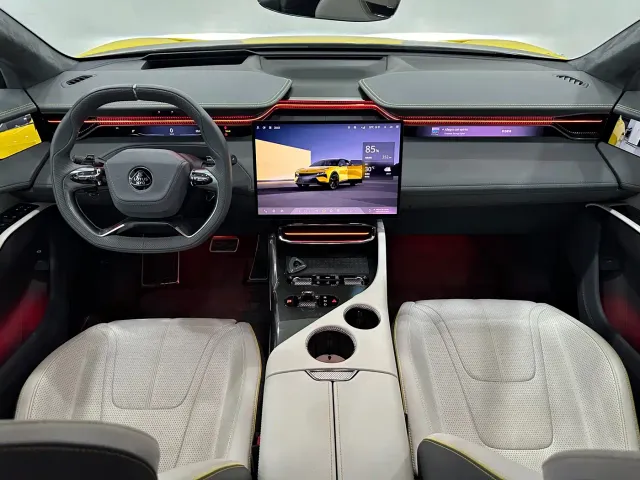 Lotus Eletre — Фото автомобиля 3