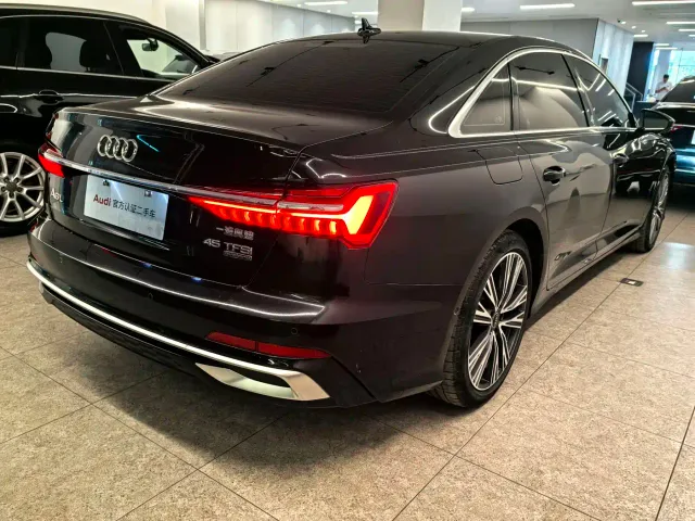 Audi A6L — Фото автомобиля 5