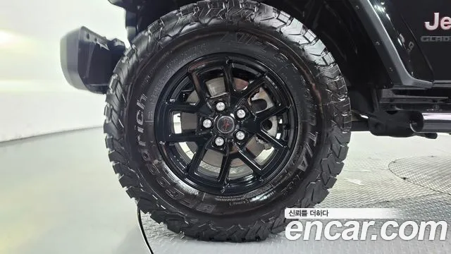 Jeep Gladiator — Фото автомобиля 5