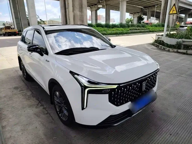 Bestune T55 — Фото автомобиля 3