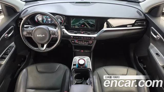 Kia Niro Niro Plus Air — Фото автомобиля 7