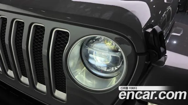 Jeep Wrangler Wrangler (JL) 2.0 Overland 4 двери — Фото автомобиля 20