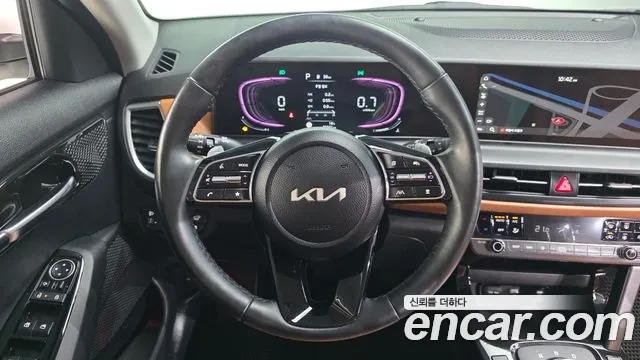 Kia Seltos — Фото автомобиля 19