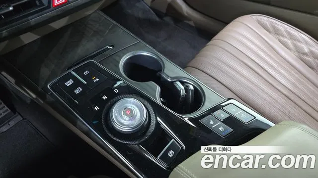 Kia K8 — Фото автомобиля 12