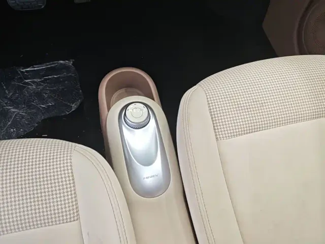 Wuling Hongguang Mini EV — Фото автомобиля 13