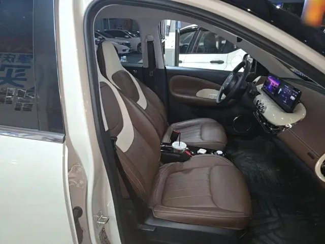 Wuling Bingo — Фото автомобиля 24