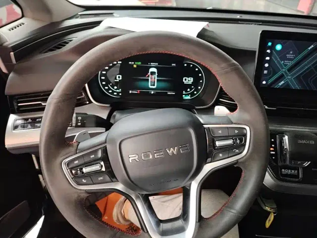 Roewe iMAX8 — Фото автомобиля 10