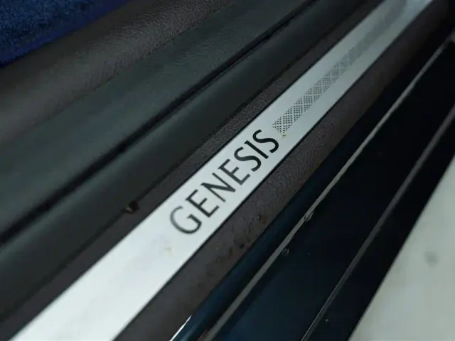 Genesis G80 — Фото автомобиля 10