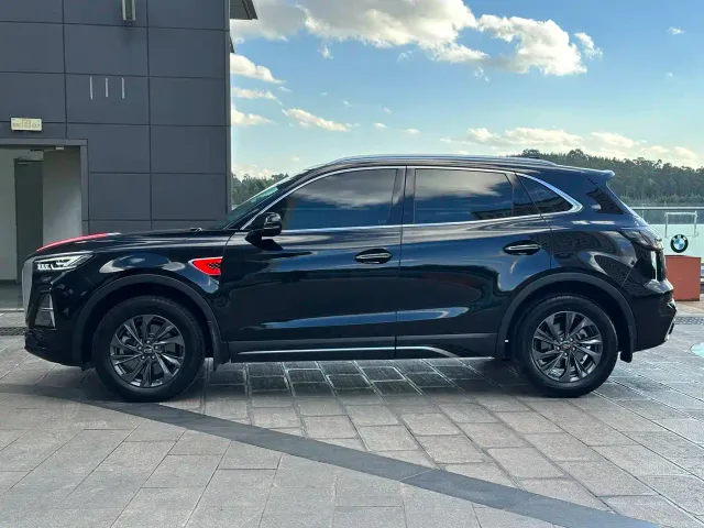 Hongqi HS5 — Фото автомобиля 3