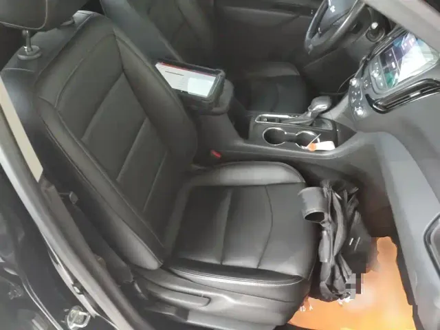 Chevrolet Equinox — Фото автомобиля 24