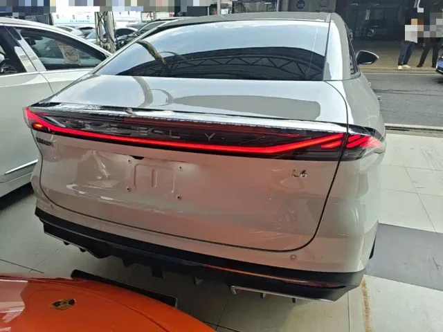 Geely Galaxy L6 — Фото автомобиля 5