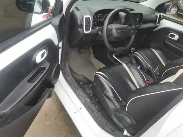 Roewe Clever — Фото автомобиля 15