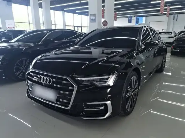 Фотография автомобиля — Audi A6L