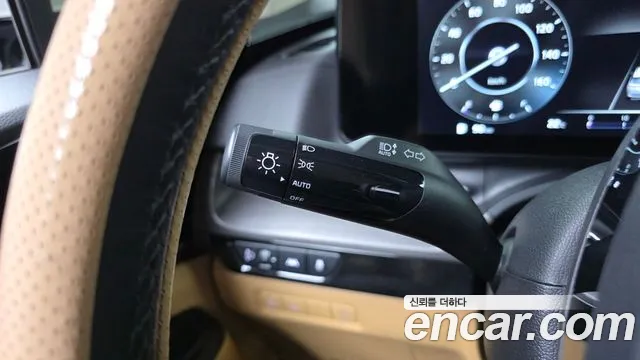 Kia Canival Carnival 4 поколение Бензин 11 мест Prestige — Фото автомобиля 28