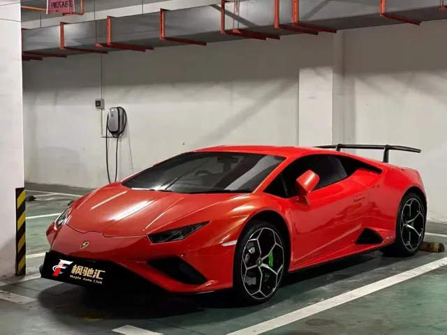 Фотография автомобиля — Lamborghini Huracan