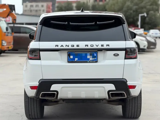 Land Rover Range Rover Sport — Фото автомобиля 8