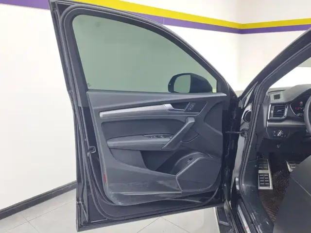 Audi Q5L — Фото автомобиля 7