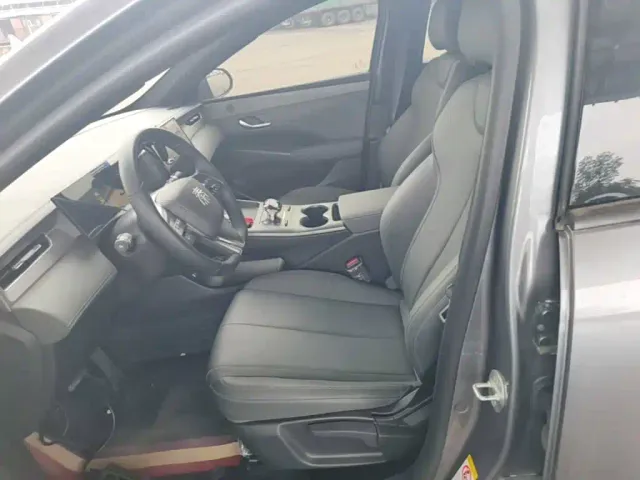 BYD Qin PLUS — Фото автомобиля 14