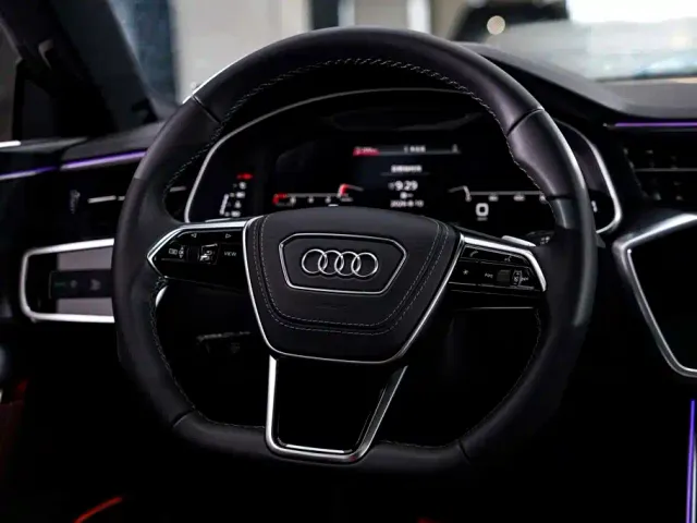 Audi A7L — Фото автомобиля 15
