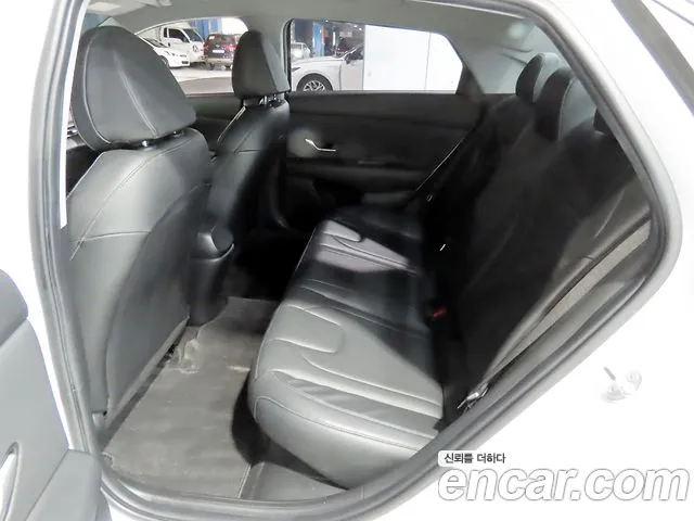 Hyundai Avante CN7 — Фото автомобиля 12