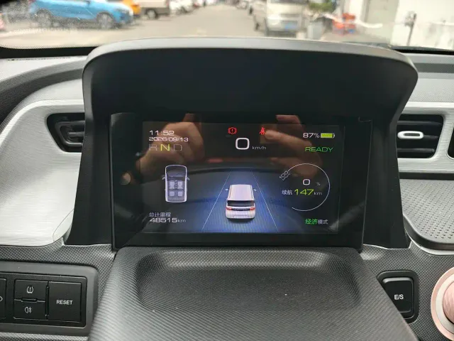 Wuling Hongguang Mini EV — Фото автомобиля 9