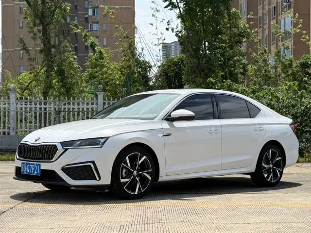 Фотография автомобиля — Skoda Octavia