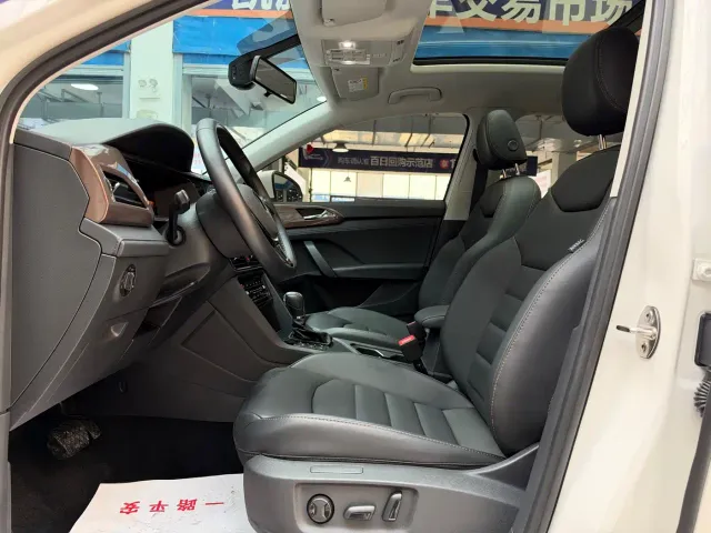Volkswagen Tharu — Фото автомобиля 8