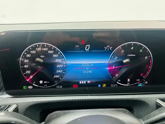 Mercedes-Benz A-Class — Фото автомобиля 11