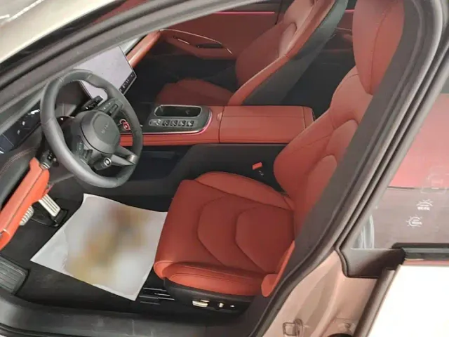 Xiaomi SU7 — Фото автомобиля 14