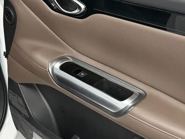 GAC Trumpchi E8 — Фото автомобиля 8