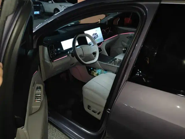 BYD Song Ultra — Фото автомобиля 9