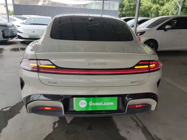 Xiaomi SU7 — Фото автомобиля 5