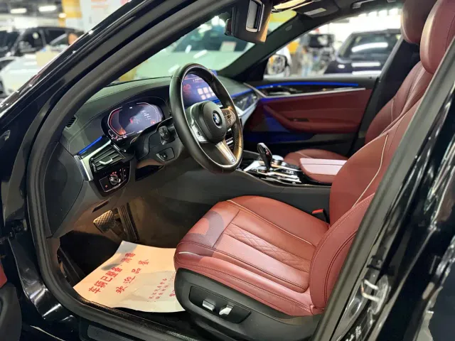BMW 5 Series — Фото автомобиля 6