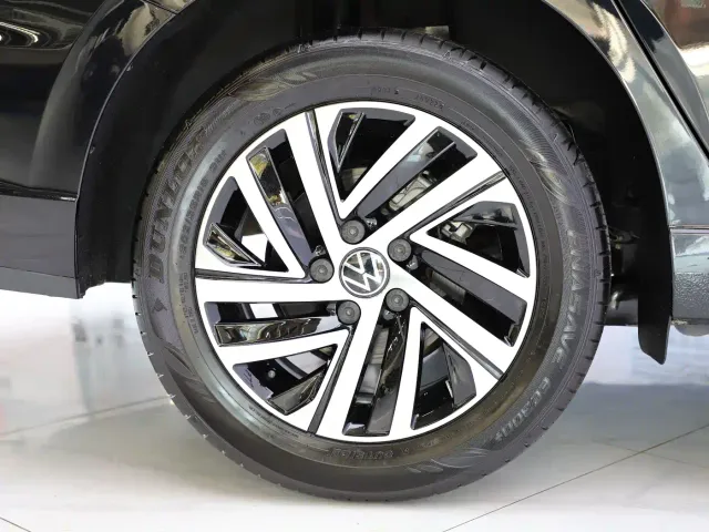 Volkswagen Lavida — Фото автомобиля 19