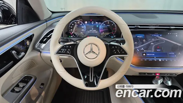 Mercedes-Benz E-Class — Фото автомобиля 14
