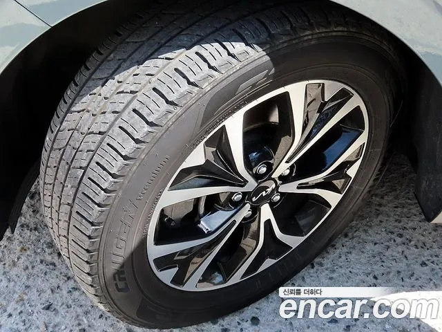 Kia Carnival Generation 4 — Фото автомобиля 20
