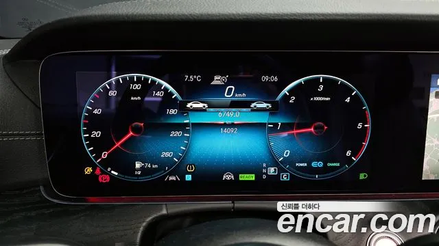 Mercedes-Benz E-Class — Фото автомобиля 8
