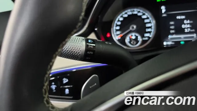 Genesis GV70 — Фото автомобиля 28