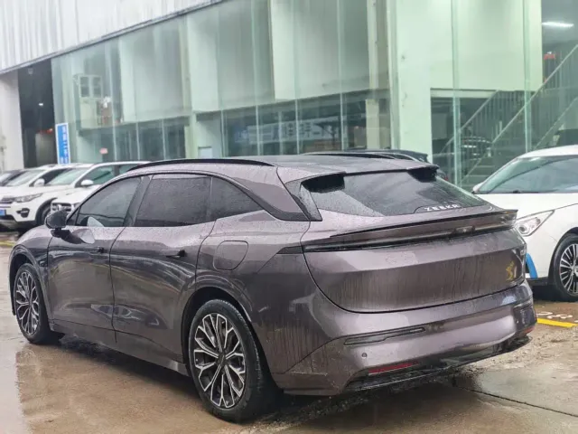 Zeekr 007 GT — Фото автомобиля 2