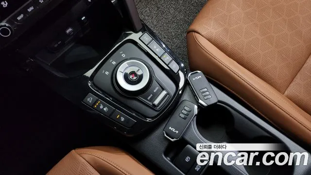 Kia Seltos — Фото автомобиля 9