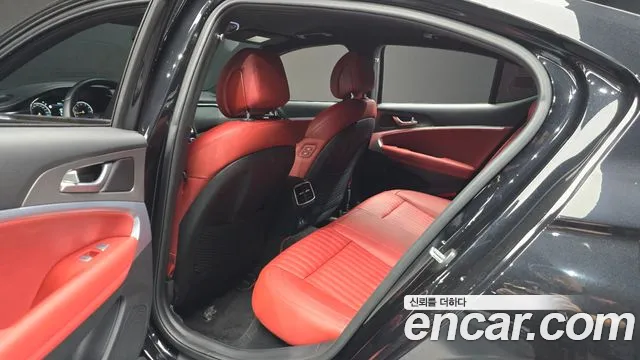 Genesis G70 — Фото автомобиля 4