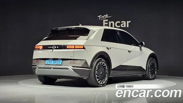 Hyundai Ioniq 5 — Фото автомобиля 2